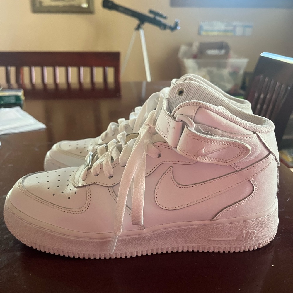 Nike AF1 youth size 6 white